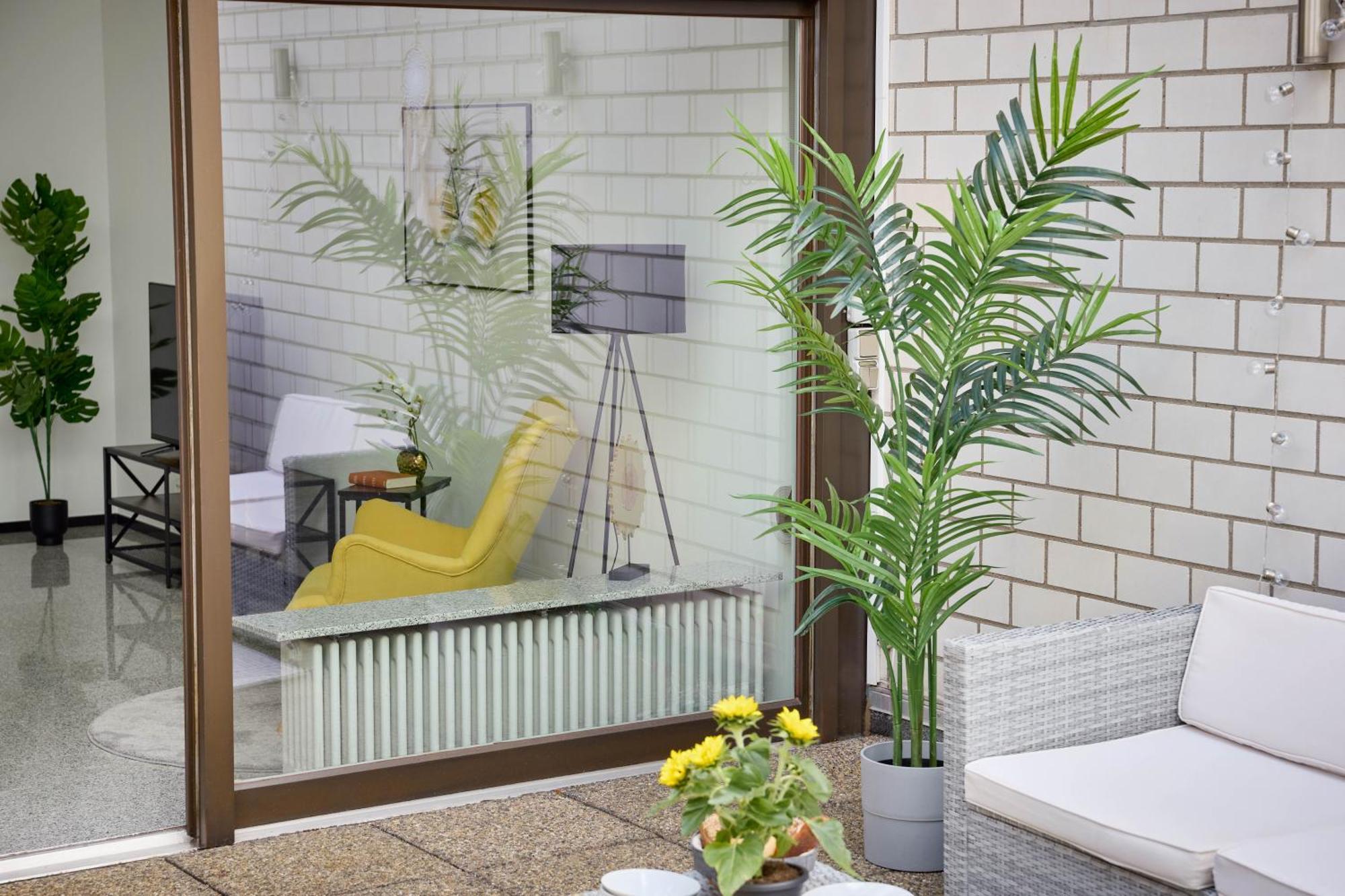Idee Living: Penthouse Apartment Mit Parkplatz Weinheim Exterior photo
