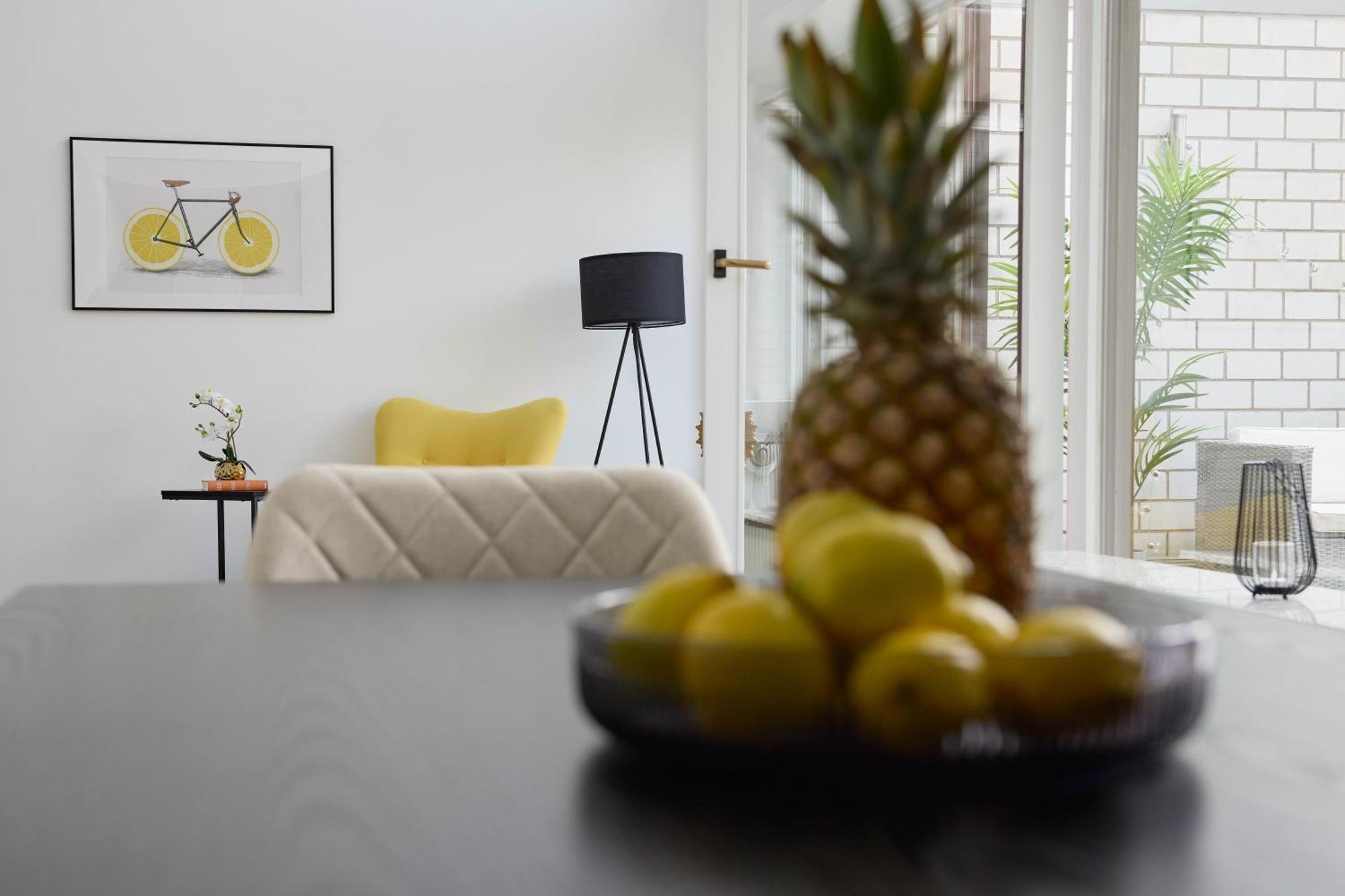 Idee Living: Penthouse Apartment Mit Parkplatz Weinheim Exterior photo