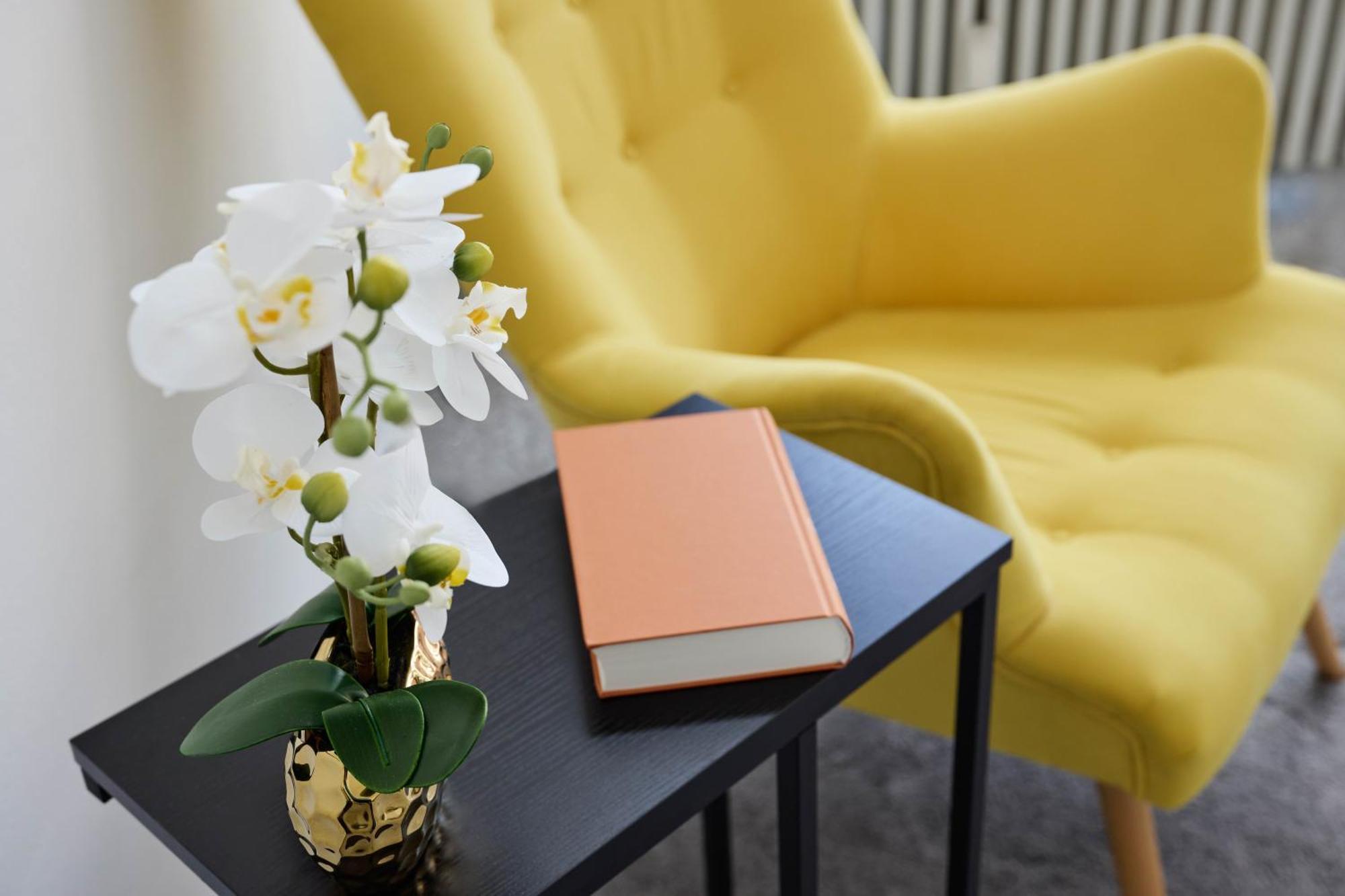Idee Living: Penthouse Apartment Mit Parkplatz Weinheim Exterior photo